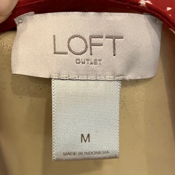 LOFT Burgundy Floral Sleeveless Top - Picture 2 of 5